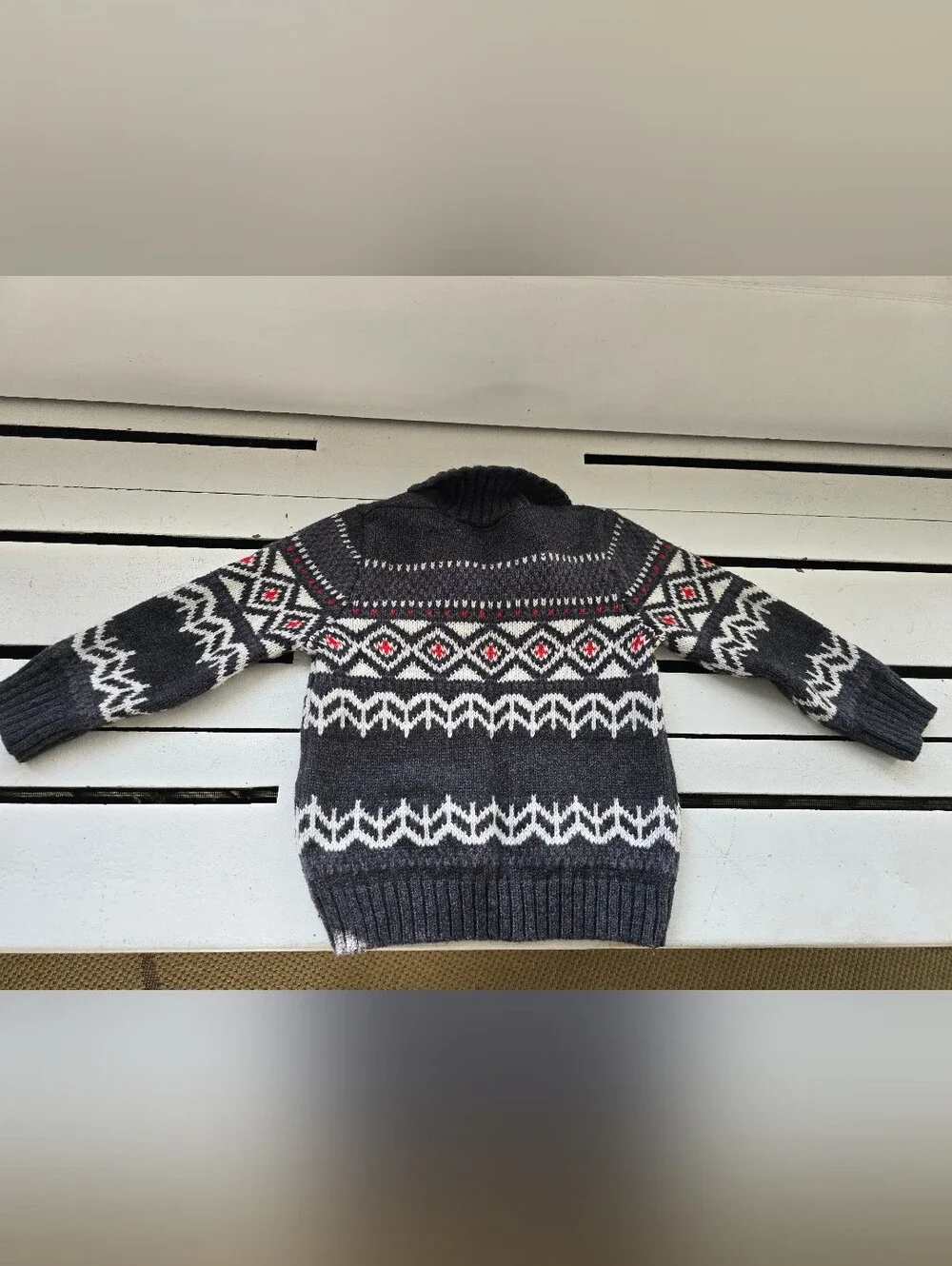 OshKosh Bgosh shawl collar